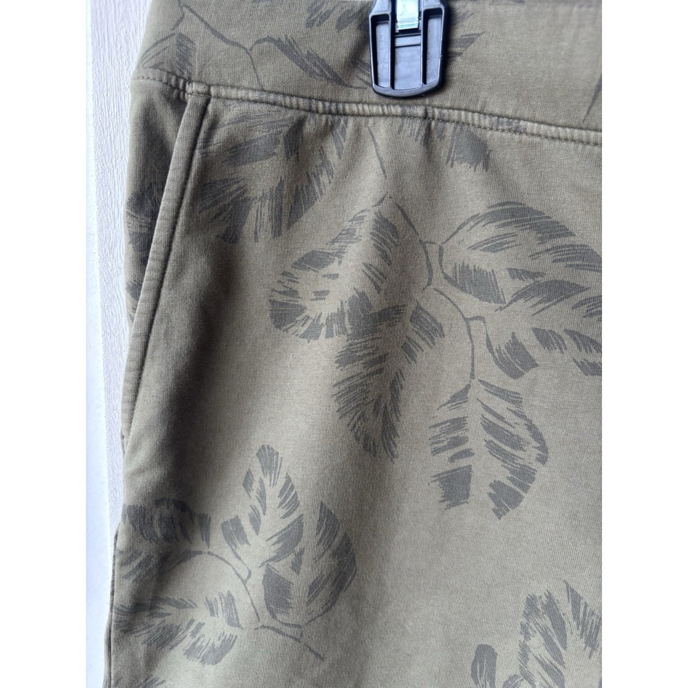 NWT J. Jill Womens LP Cotton Spandex Leaf Print Pull On Comfort Shorts Green - Picture 2 of 6